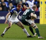 A bleeding head doesn't stop Lewis Moody