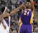 Kobe Bryant scoring