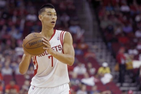 Jeremy Lin e1393856276927 Houston Rockets: Jeremy Lin Disappearing in Favor of Harden Ball & Patrick Beverley