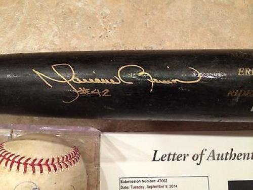 Mariano Rivera Signed Game Used Bat ball From Only 18th Inning Pitched