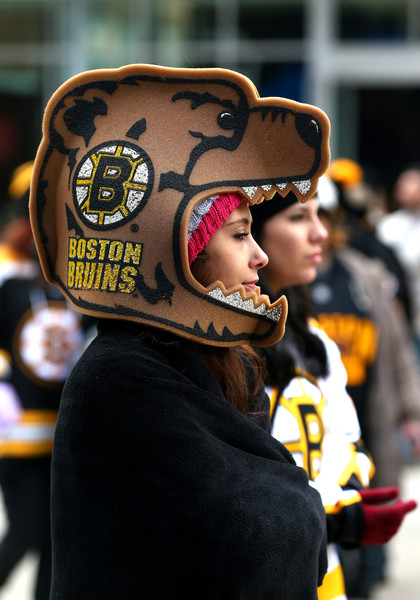 Boston Bruins Fan getting ready