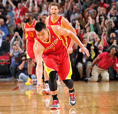 Lin scored 29 points in a win over the Oklahoma City Thunder on February 2013