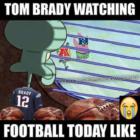 tom-brady-watching