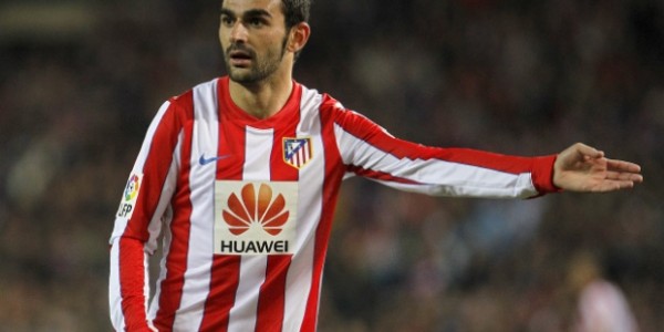 Transfer Rumors 2013 – Arsenal Thinking About Adrian of Atletico Madrid