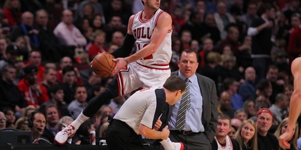 Chicago Bulls – Kirk Hinrich Warming the Seat for Derrick Rose