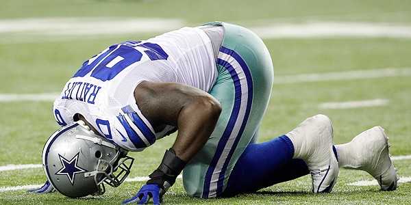 NFL Rumors – Dallas Cowboys Need to Decide on Jay Ratliff
