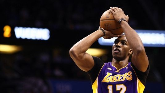 Los Angeles Lakers – Dwight Howard Shines in Return to Orlando