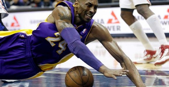 Los Angeles Lakers – Atlanta Hawks Take Win and Injure Kobe Bryant