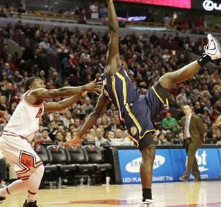 Nate Robinson Takes Out His Frustration on Lance Stephenson