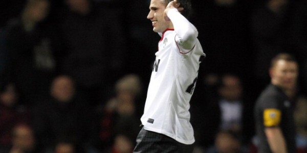 Manchester United – Robin van Persie Enjoys Late Wake Up Call