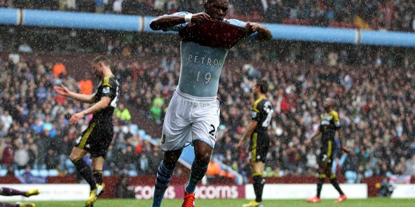 Transfer Rumors 2013 – Arsenal & Tottenham Interested in Christian Benteke