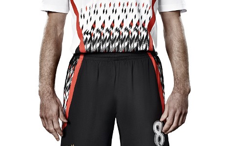 Liverpool FC – The New 2013-2014 Away Kit