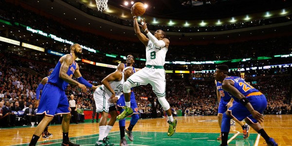 NBA Rumors – Detroit Pistons Trying to Trade for Rajon Rondo