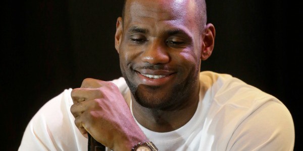 People Care About the LeBron James Hairline Because He’s No Longer Popular