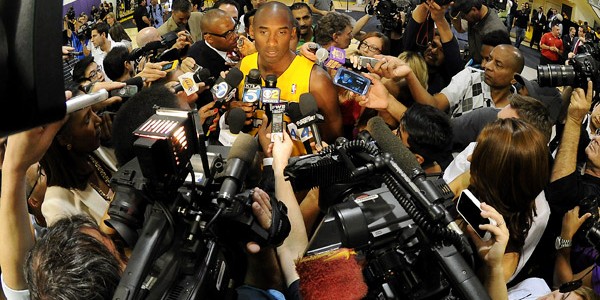 Kobe Bryant Gives a S!@# ; Probably Hates Dwight Howard