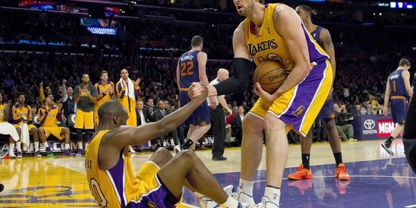 Suns vs Lakers – Kobe Bryant Is Ruining It For The Others