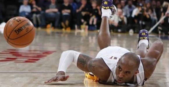 Los Angeles Lakers – Losing Kobe Bryant, Maybe the Entire Season