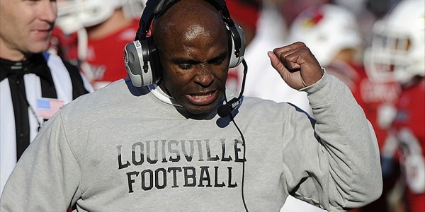 Texas Longhorns – Charlie Strong Leaving Louisville to Become Their Head Coach