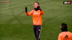 Real Madrid – Cristiano Ronaldo Embarrassing Pepe in Training
