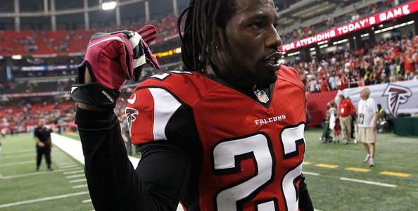 NFL Rumors – Carolina Panthers, Philadelphia Eagles, New England Patriots, San Francisco 49ers & New Orleans Saints Interested in Signing Asante Samuel