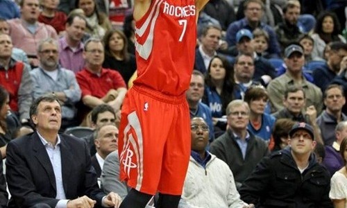 Houston Rockets – Jeremy Lin Teaches James Harden a Thing or Two