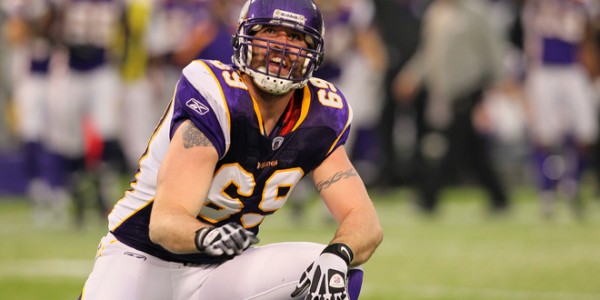 NFL Free Agency – Chicago Bears Sign Jared Allen