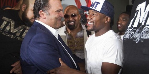 Floyd Mayweahter – Split Paving the Road to Manny Pacquiao