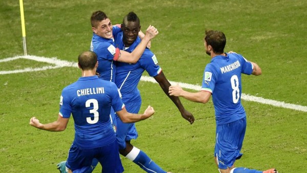 Italy beat England