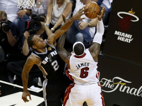 Spurs beat Heat
