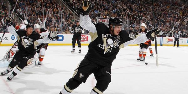 Pittsburgh Penguins – Sindey Crosby & Pascal Dupuis Make Sure it’s a Happy Season Opener