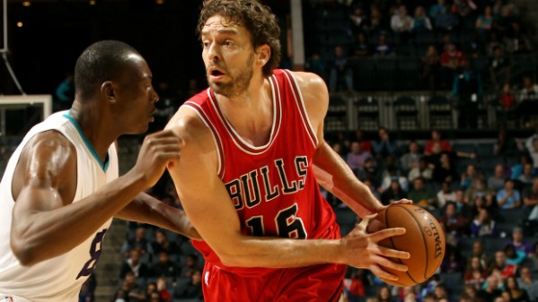 Bulls beat Hornets