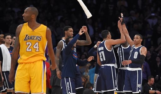 Los Angeles Lakers – Kobe Bryant Keeps Ruining it for Jeremy Lin & His Team