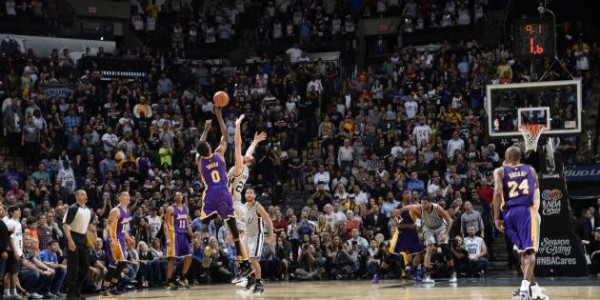 Los Angeles Lakers – Kobe Bryant Stopped Shooting, Jeremy Lin & Nick Young Looked Great