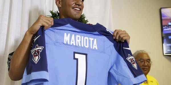 NFL Rumors – Tennessee Titans’ Marcus Mariota is Best Selling Jersey in the League Right Now