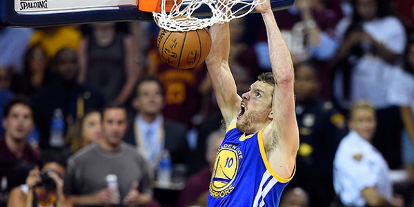NBA Rumors – Golden State Warriors Trying to Trade David Lee, But No One is Biting