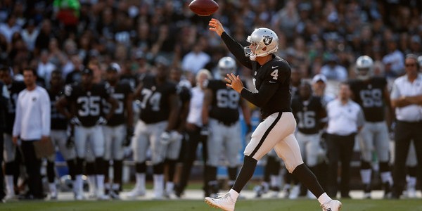 NFL Rumors – Oakland Raiders Hoped Derek Carr Would Finish the Preseason on a High Note