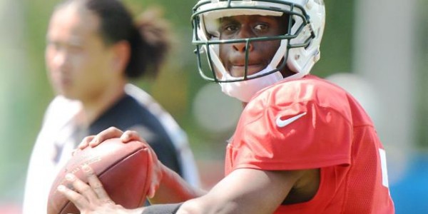 NFL Rumors – New York Jets Fans Unhappy that Geno Smith is Still Their Quarterback