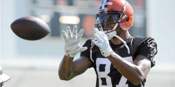 NFL Rumors – Cleveland Browns Pleased With Terrelle Pryor as Wide Receiver?