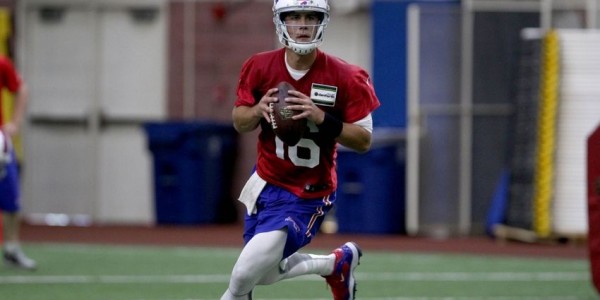 NFL Rumors – Buffalo Bills Doing Some Weird Things at Quarterback