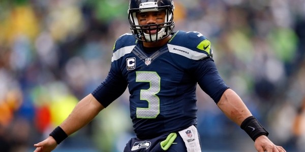 Top 10 Highest Paid NFL Players Heading Into the 2015 Season