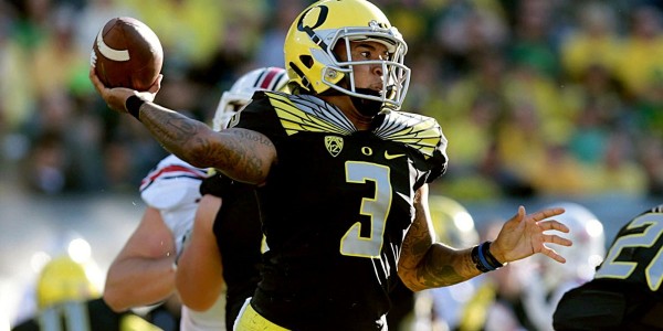 College Football Rumors – Oregon Not Worried About Vernon Adams Heading Into Michigan State