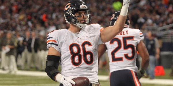 NFL Rumors – Chicago Bears & Los Angeles Rams Trying to Sign Zach Miller