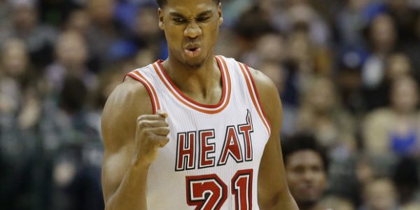 NBA Rumors – Mavericks Interested in Signing Whiteside to a Max Contract