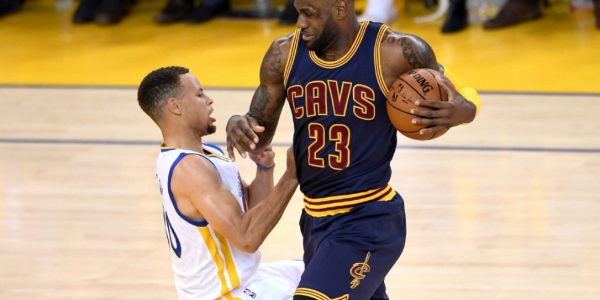 Stephen Curry Answering Critics, LeBron James Looking Old