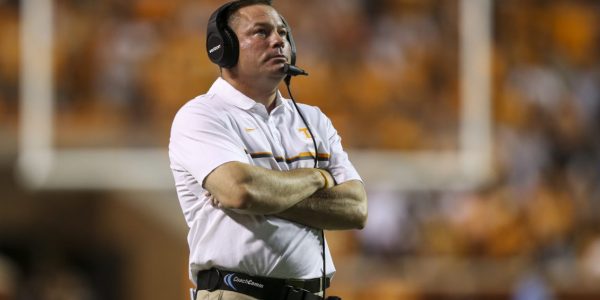 College Football Rumors – Tennessee Volunteers Players Quitting on Butch Jones