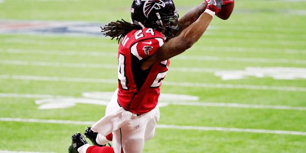 NFL Rumors: Atlanta Falcons Might Not Be Able to Afford Devonta Freeman After 2017