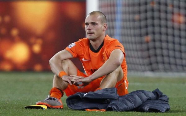 Wesley Sneijder Crying